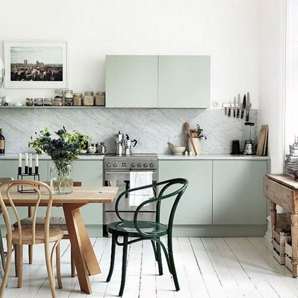 Kitchen style: simple, muted spaces
